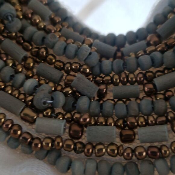 JANERIC Off-White Ruffle Sleeveless Top M | Chic Casual or Dressy Blouse Summer - Picture 2 of 6